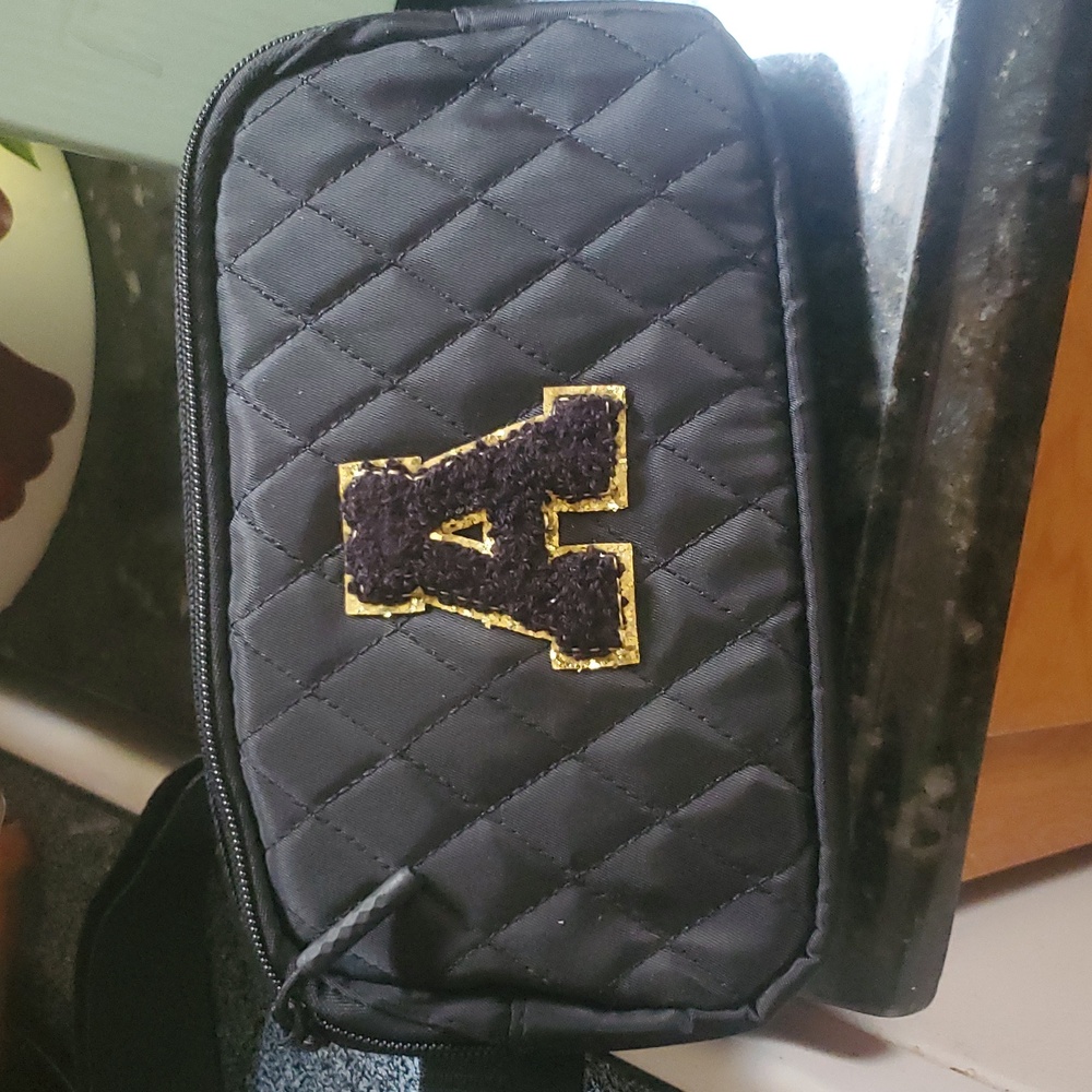 Fanny Pack for Girls A Black